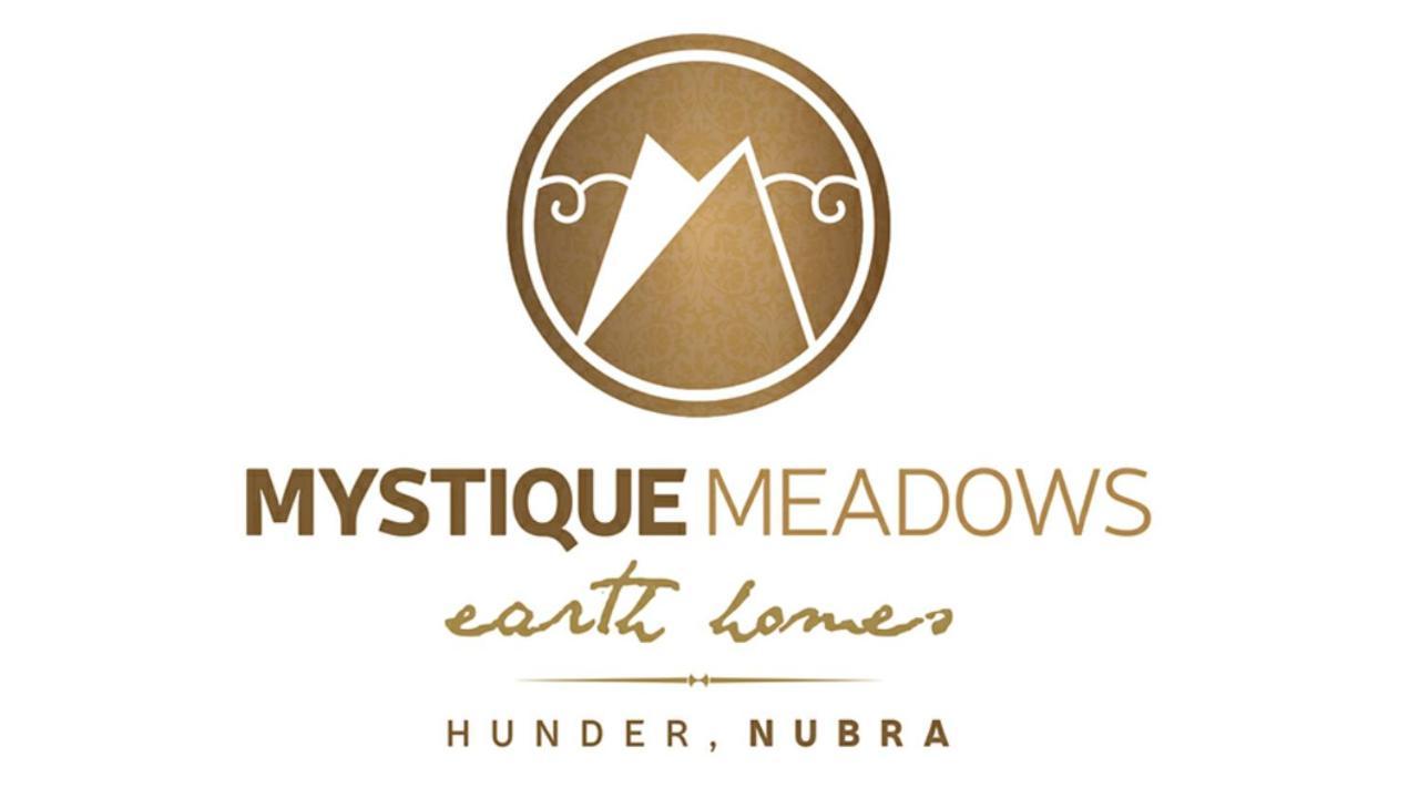 Mystique Meadows Earth Homes Hundar Esterno foto